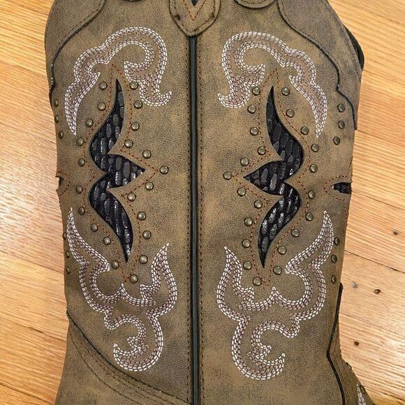 Laredo Western Brown Embroidered Cowboys Boots - Picture 7 of 8